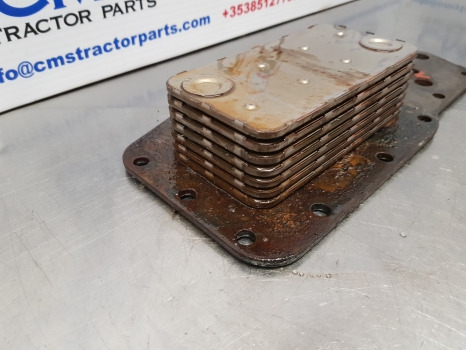 Case 5140, 5000, Mx Maxxum Series, Oil Cooler J921558 - Radiador: foto 4 Case 5140, 5000, Mx Maxxum Series, Oil Cooler J921558 - Radiador: foto 4