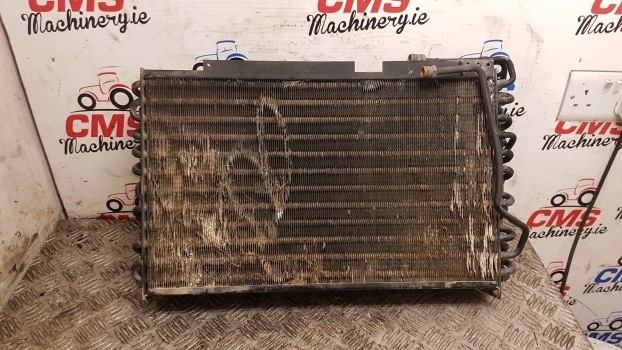 Case New Holland Tm Mxm 120 Condenser Radiator 82019425; 82023592; 82033407 - Condensador por Trator: foto 1 Case New Holland Tm Mxm 120 Condenser Radiator 82019425; 82023592; 82033407 - Condensador por Trator: foto 1