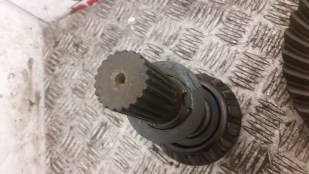 Caterpillar Th 407, 336, 337, 406 Rear Axle Bevel Crown Gear And Pinion 320-9328 - Eixo traseiro por Empilhador telescópico: foto 4 Caterpillar Th 407, 336, 337, 406 Rear Axle Bevel Crown Gear And Pinion 320-9328 - Eixo traseiro por Empilhador telescópico: foto 4