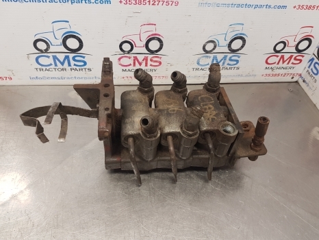 Claas Ares 836, 715,atles, Axion Series Spool Valve Assy 6005028082, 6005027572 - Válvula hidráulica por Trator: foto 1 Claas Ares 836, 715,atles, Axion Series Spool Valve Assy 6005028082, 6005027572 - Válvula hidráulica por Trator: foto 1