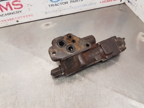 Claas Ares 836, 816, 610rz Trailer Brake Valve Parts 153108045, 6005021939 - Válvula de freio por Trator: foto 4 Claas Ares 836, 816, 610rz Trailer Brake Valve Parts 153108045, 6005021939 - Válvula de freio por Trator: foto 4