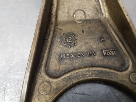 Claas Ares 836, Atles 946-915 Rz Differential Lock Fork 6005024889, 3791158h1 - Embreagem e peças por Trator: foto 3 Claas Ares 836, Atles 946-915 Rz Differential Lock Fork 6005024889, 3791158h1 - Embreagem e peças por Trator: foto 3