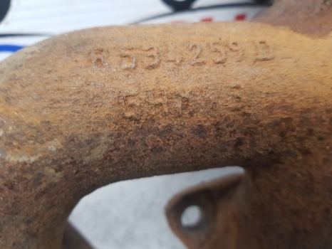 Claas Arion 600, 500 Series 640 Engine Exhaust Manifold 0011466350, R534259 - Colector de escape por Trator: foto 4 Claas Arion 600, 500 Series 640 Engine Exhaust Manifold 0011466350, R534259 - Colector de escape por Trator: foto 4