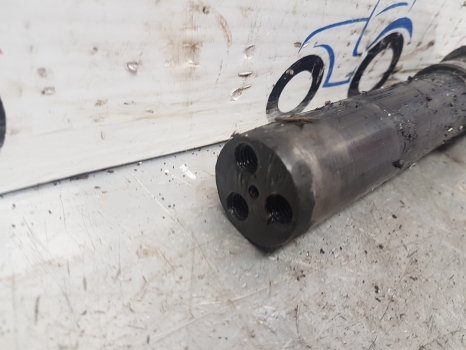 Claas Arion 600 Ares 500, 600, 800 Series 836 Front Axle Arm Pin Top 6000105463 - Direcção por Trator: foto 3 Claas Arion 600 Ares 500, 600, 800 Series 836 Front Axle Arm Pin Top 6000105463 - Direcção por Trator: foto 3
