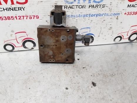 Claas Arion 640 500, 600 Axion 800 Ser Spool Valve End Plate 0011453311 - Válvula hidráulica por Trator: foto 3 Claas Arion 640 500, 600 Axion 800 Ser Spool Valve End Plate 0011453311 - Válvula hidráulica por Trator: foto 3