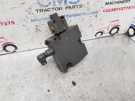 Claas Arion 640 500, 600 Axion 800 Ser Spool Valve End Plate 0011453311 - Válvula hidráulica por Trator: foto 4 Claas Arion 640 500, 600 Axion 800 Ser Spool Valve End Plate 0011453311 - Válvula hidráulica por Trator: foto 4