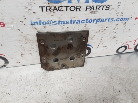 Claas Arion 640 500, 600 Axion 800 Ser Spool Valve Intermediate Plate 0011362031 - Válvula hidráulica por Trator: foto 2 Claas Arion 640 500, 600 Axion 800 Ser Spool Valve Intermediate Plate 0011362031 - Válvula hidráulica por Trator: foto 2