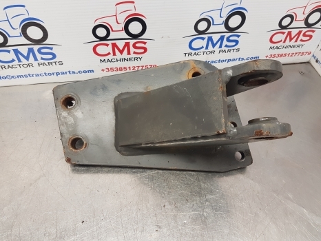 Claas Arion 640, 500, 600, Hexashift, Cmatic Top Link Bracket Lhs 0021608191 - Suspensão da cabina por Trator: foto 1 Claas Arion 640, 500, 600, Hexashift, Cmatic Top Link Bracket Lhs 0021608191 - Suspensão da cabina por Trator: foto 1