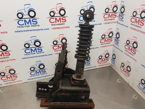 Claas Arion 640, 600, 500 Cab Back Suspension Support Assy Lhs 0021500115 - Suspensão da cabina por Máquina agrícola: foto 3 Claas Arion 640, 600, 500 Cab Back Suspension Support Assy Lhs 0021500115 - Suspensão da cabina por Máquina agrícola: foto 3