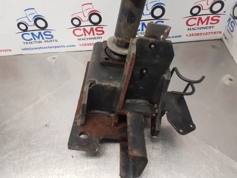 Claas Arion 640, 600, 500 Cab Back Suspension Support Assy Rhs 0021500984 - Suspensão da cabina por Máquina agrícola: foto 3 Claas Arion 640, 600, 500 Cab Back Suspension Support Assy Rhs 0021500984 - Suspensão da cabina por Máquina agrícola: foto 3