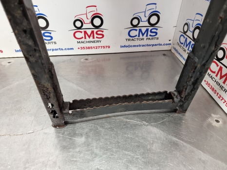 Estribo Claas Arion 640, 600, 500 Series, Cab Footstep, Step Rhs 0012602832, 0011091547: foto 6 Estribo Claas Arion 640, 600, 500 Series, Cab Footstep, Step Rhs 0012602832, 0011091547: foto 6