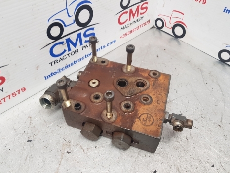 Claas Axion 800 Ares Arion 640 Hydraulic Priority Valve 0011330290, 0011330291 - Válvula hidráulica por Trator: foto 5 Claas Axion 800 Ares Arion 640 Hydraulic Priority Valve 0011330290, 0011330291 - Válvula hidráulica por Trator: foto 5
