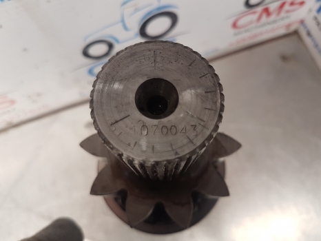 Claas Axos 340, 310 Celtis, 456, 426 Pinion Lhs 0011077510, 7700014341 - Transmissão por Trator: foto 4 Claas Axos 340, 310 Celtis, 456, 426 Pinion Lhs 0011077510, 7700014341 - Transmissão por Trator: foto 4