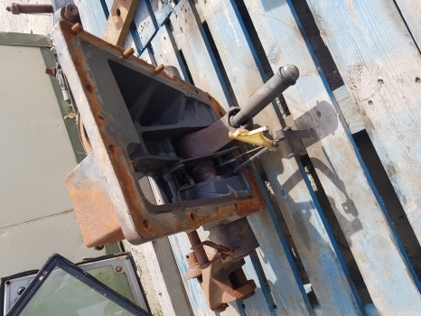 Claas Axos 340 Cx Hydraulic Lift Cover Cross Shaft Arm 7700098348, 0010987810 - Hidráulica por Trator: foto 5 Claas Axos 340 Cx Hydraulic Lift Cover Cross Shaft Arm 7700098348, 0010987810 - Hidráulica por Trator: foto 5