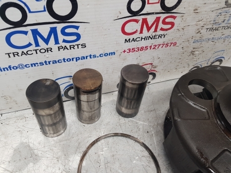 Claas Renault Ares 600 Ser Rx, Rz, Atz 696 Rear Axle Planet Carrier 6005019446 - Eixo traseiro por Trator: foto 2 Claas Renault Ares 600 Ser Rx, Rz, Atz 696 Rear Axle Planet Carrier 6005019446 - Eixo traseiro por Trator: foto 2