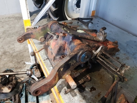 Deutz Dx Series Dx110, Dx85, Dx90, Dx120 Lift Cover Complete K4340648 - Hidráulica por Trator: foto 1 Deutz Dx Series Dx110, Dx85, Dx90, Dx120 Lift Cover Complete K4340648 - Hidráulica por Trator: foto 1