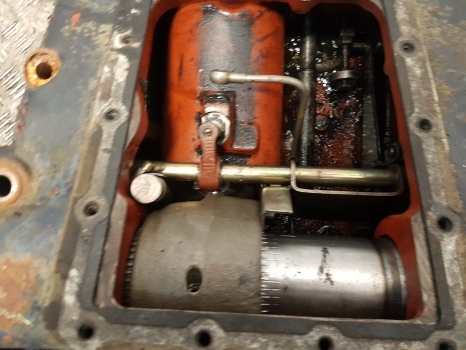 Deutz Dxbis110, 120, 85, 90 Hydraulic Lift Cover Assy 4337465r, 04331256 - Hidráulica por Trator: foto 5 Deutz Dxbis110, 120, 85, 90 Hydraulic Lift Cover Assy 4337465r, 04331256 - Hidráulica por Trator: foto 5