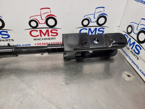 Fendt 415, 400 Series Vario, Cat3, Levelling Box F718870030010, F718870030070 - Suspensão: foto 4 Fendt 415, 400 Series Vario, Cat3, Levelling Box F718870030010, F718870030070 - Suspensão: foto 4
