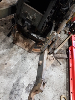 Fendt 928 Lift Arm Rhs G931870060022 - Suspensão: foto 1 Fendt 928 Lift Arm Rhs G931870060022 - Suspensão: foto 1