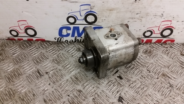 Fiat 780 Hydraulic Pump. Please Check By Photos. - Bomba hidráulica por Trator: foto 3 Fiat 780 Hydraulic Pump. Please Check By Photos. - Bomba hidráulica por Trator: foto 3