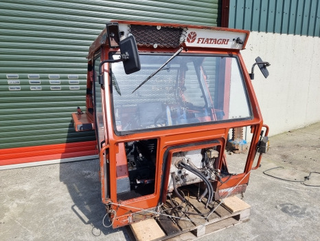 Fiat 80-90, 90-90, 100-90, 110-90 Wide Comfort Cab Cs19, No48 - Cabine: foto 2 Fiat 80-90, 90-90, 100-90, 110-90 Wide Comfort Cab Cs19, No48 - Cabine: foto 2