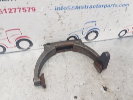 Fiat F Series F115, F120, F130, F140 Clutch Control Fork Assembly 5159010 - Embreagem e peças por Trator: foto 3 Fiat F Series F115, F120, F130, F140 Clutch Control Fork Assembly 5159010 - Embreagem e peças por Trator: foto 3