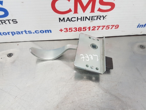 Ford 10, 30, 100, 200, 600, 1000 Series Door Slam Lock Rhs 81822792 - Porta e peças: foto 2 Ford 10, 30, 100, 200, 600, 1000 Series Door Slam Lock Rhs 81822792 - Porta e peças: foto 2