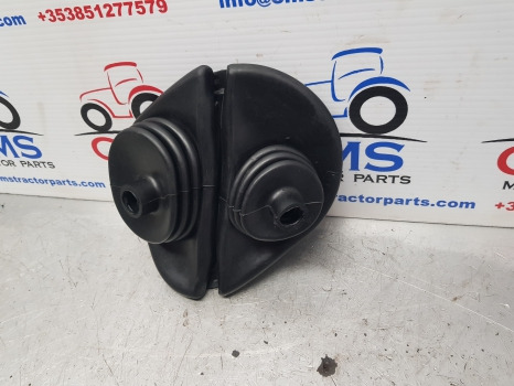 Ford 10, Tw 6610, 6810 Q Cab Gear Lever Gaiter Rubber Cover Boot E3nn7z066aa - Cabine e interior por Máquina agrícola: foto 3 Ford 10, Tw 6610, 6810 Q Cab Gear Lever Gaiter Rubber Cover Boot E3nn7z066aa - Cabine e interior por Máquina agrícola: foto 3