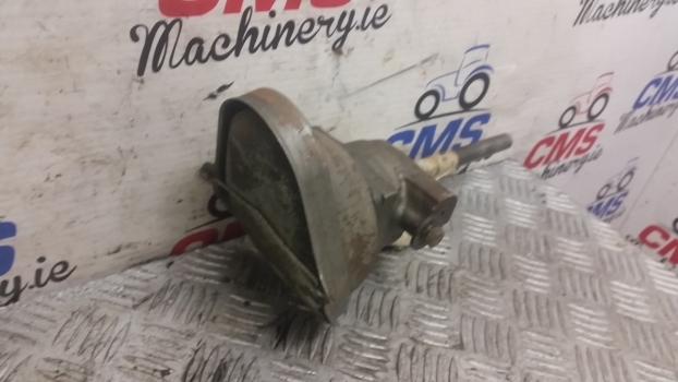 Ford 2910, 3 Cylinder Engines Engine Oil Pump E1nn6600dd, 81873261, 87554841 - Bomba de óleo por Trator: foto 2 Ford 2910, 3 Cylinder Engines Engine Oil Pump E1nn6600dd, 81873261, 87554841 - Bomba de óleo por Trator: foto 2