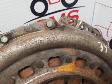 Ford 30, 10 Series 4630 Luk Clutch Pressure Plate, Disc 133060710, E8nn7563aa - Embreagem e peças por Trator: foto 2 Ford 30, 10 Series 4630 Luk Clutch Pressure Plate, Disc 133060710, E8nn7563aa - Embreagem e peças por Trator: foto 2