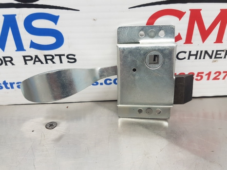 Ford 4000, 3000, 5000, 6600 Series, Door Slam Lock Lhs 81822792 - Porta e peças: foto 1 Ford 4000, 3000, 5000, 6600 Series, Door Slam Lock Lhs 81822792 - Porta e peças: foto 1