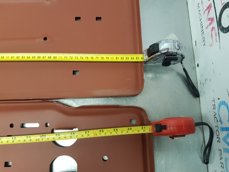 Ford 4000 Cab Foot Step Pair 83952112, 83946748, E0nn13005ba - Estribo: foto 5 Ford 4000 Cab Foot Step Pair 83952112, 83946748, E0nn13005ba - Estribo: foto 5