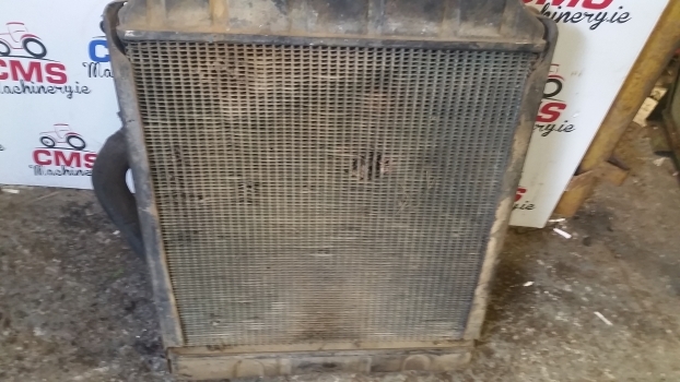 Ford 4500, 5000, 5100, 5600, 5500 Engine Water Cooling Radiator 86531508 - Radiador por Trator: foto 4 Ford 4500, 5000, 5100, 5600, 5500 Engine Water Cooling Radiator 86531508 - Radiador por Trator: foto 4