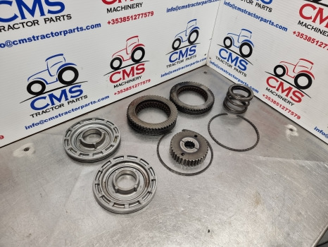 Ford 4630, 30 Series, Clutch Plate, Disc And Hub 86604372, K3660623692 - Embreagem e peças: foto 2 Ford 4630, 30 Series, Clutch Plate, Disc And Hub 86604372, K3660623692 - Embreagem e peças: foto 2