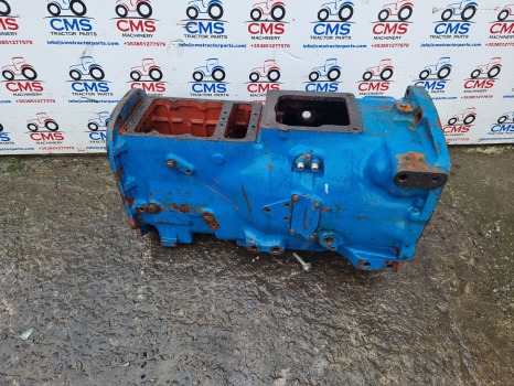 Ford 4630, 5030, 4830, 30 Series, Transmission Gearbox Housing K3660221114 - Caixa de velocidade: foto 1 Ford 4630, 5030, 4830, 30 Series, Transmission Gearbox Housing K3660221114 - Caixa de velocidade: foto 1