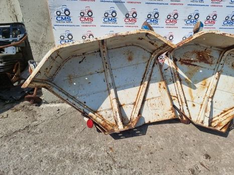 Ford 5000, 6000, 7000 Mudguard Pair As Pictures, 82008463, 82008463 - Para-lama: foto 2 Ford 5000, 6000, 7000 Mudguard Pair As Pictures, 82008463, 82008463 - Para-lama: foto 2
