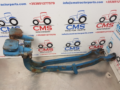 Ford 5000. 6600, 7000 Brake Pedal With Air Brake Cylinder Pair 338020106 - Pedal por Máquina agrícola: foto 1 Ford 5000. 6600, 7000 Brake Pedal With Air Brake Cylinder Pair 338020106 - Pedal por Máquina agrícola: foto 1
