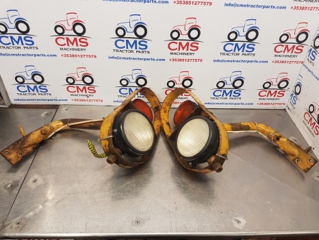 Ford 550, 555, 655 Working Lighs Assembly 83930993, E1nn13n083bc12z - Iluminação por Retroescavadeira: foto 1 Ford 550, 555, 655 Working Lighs Assembly 83930993, E1nn13n083bc12z - Iluminação por Retroescavadeira: foto 1
