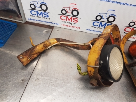 Ford 550, 555, 655 Working Lighs Assembly 83930993, E1nn13n083bc12z - Iluminação por Retroescavadeira: foto 4 Ford 550, 555, 655 Working Lighs Assembly 83930993, E1nn13n083bc12z - Iluminação por Retroescavadeira: foto 4