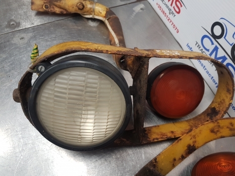 Ford 550, 555, 655 Working Lighs Assembly 83930993, E1nn13n083bc12z - Iluminação por Retroescavadeira: foto 5 Ford 550, 555, 655 Working Lighs Assembly 83930993, E1nn13n083bc12z - Iluminação por Retroescavadeira: foto 5