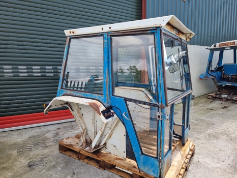 Ford 5600, 6600, 7600, 5000, 6000 Complete Cab, Fritzmeier Cab, Cab No58 - Cabine: foto 3 Ford 5600, 6600, 7600, 5000, 6000 Complete Cab, Fritzmeier Cab, Cab No58 - Cabine: foto 3
