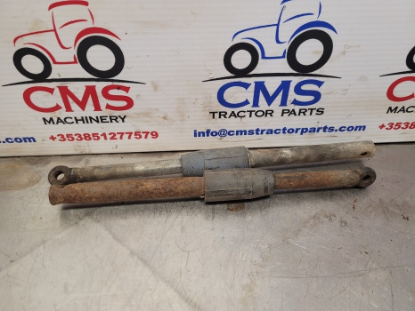 Ford 600, 10, Tw 6600 Q Cab Side Back Spring Loaded Strut Pair Strut - Porta e peças: foto 1 Ford 600, 10, Tw 6600 Q Cab Side Back Spring Loaded Strut Pair Strut - Porta e peças: foto 1