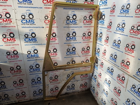 Ford 655, 550, 555 Loader, Digger, Cab Door Frame Lhs 83918765 - Porta e peças: foto 1 Ford 655, 550, 555 Loader, Digger, Cab Door Frame Lhs 83918765 - Porta e peças: foto 1