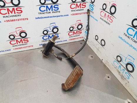 Ford 6635, 35, L, Tl, T5000, Tla, Tle, Clutch Pedal 5175711 - Embreagem e peças por Máquina agrícola: foto 1 Ford 6635, 35, L, Tl, T5000, Tla, Tle, Clutch Pedal 5175711 - Embreagem e peças por Máquina agrícola: foto 1
