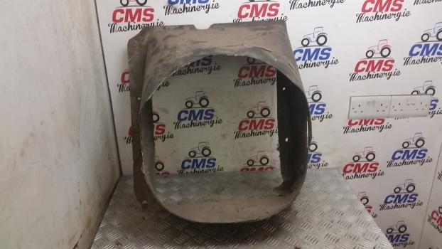 Ford 6710, 7710 Radiator Cowling E5nn8146ba, E5nn8146da - Sistema de arrefecimento por Trator: foto 1 Ford 6710, 7710 Radiator Cowling E5nn8146ba, E5nn8146da - Sistema de arrefecimento por Trator: foto 1