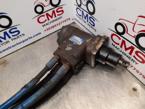 Ford 7610, 6610, 7710, 5610 Orbital Steering Unit Valve 86602557, F-763a244-aa - Direcção: foto 2 Ford 7610, 6610, 7710, 5610 Orbital Steering Unit Valve 86602557, F-763a244-aa - Direcção: foto 2