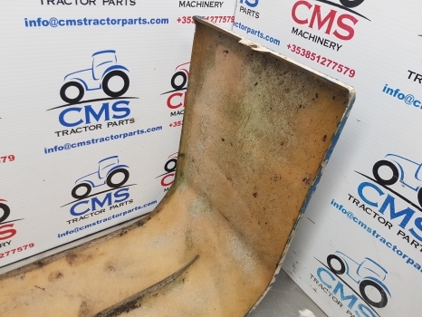 Ford 7810, 7910, 8210 Series Bonnet Cover Panel In Front Of The Cab D5nn9n128a - Capô por Trator: foto 5 Ford 7810, 7910, 8210 Series Bonnet Cover Panel In Front Of The Cab D5nn9n128a - Capô por Trator: foto 5