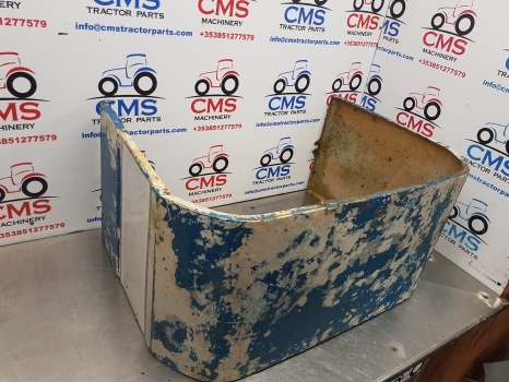 Ford 7810, 7910, 8210 Series Bonnet Cover Panel In Front Of The Cab D5nn9n128a - Capô por Trator: foto 3 Ford 7810, 7910, 8210 Series Bonnet Cover Panel In Front Of The Cab D5nn9n128a - Capô por Trator: foto 3