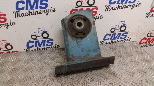 Ford 7840, 8240, 8340 Cab Support Assy Rear Left E9nn94001n45aa11m - Suspensão da cabina por Trator: foto 4 Ford 7840, 8240, 8340 Cab Support Assy Rear Left E9nn94001n45aa11m - Suspensão da cabina por Trator: foto 4