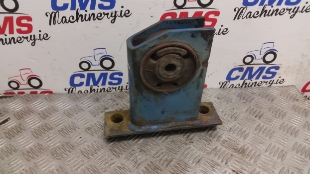 Ford 7840, 8240, 8340 Cab Support Assy Rear Left E9nn94001n45aa11m - Suspensão da cabina por Trator: foto 2 Ford 7840, 8240, 8340 Cab Support Assy Rear Left E9nn94001n45aa11m - Suspensão da cabina por Trator: foto 2